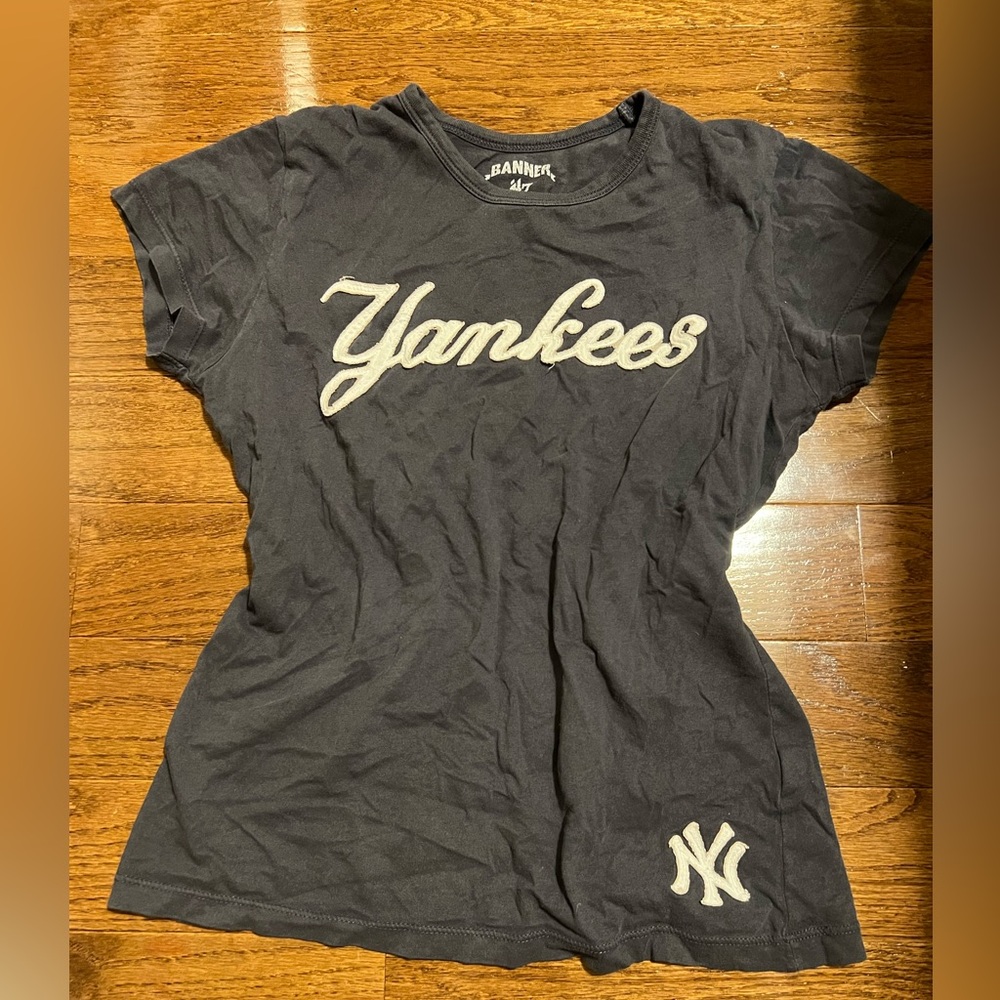 Vintage Yankees Women's Baby tee